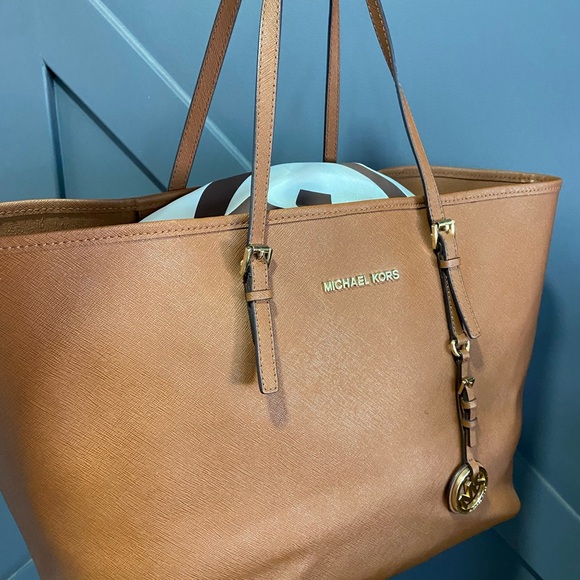 Michael Kors Tote Bag - Picture 5 of 14